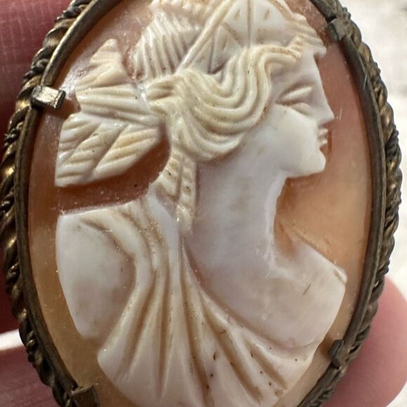 Antique Handcarved Genuine Shell Cameo Brooch Or Pendant - Picture 6 of 8